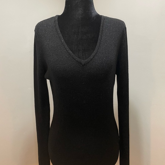 ALFRED SUNG Sweaters - Alfred Sung Sparkle V-neck